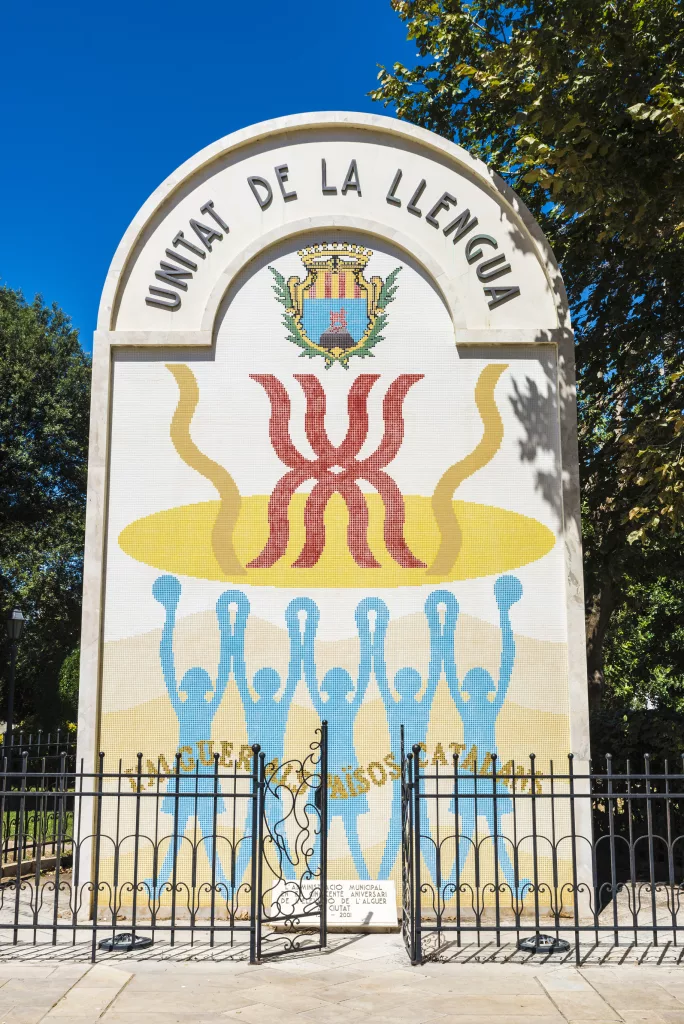 monument to catalan unity in alghero