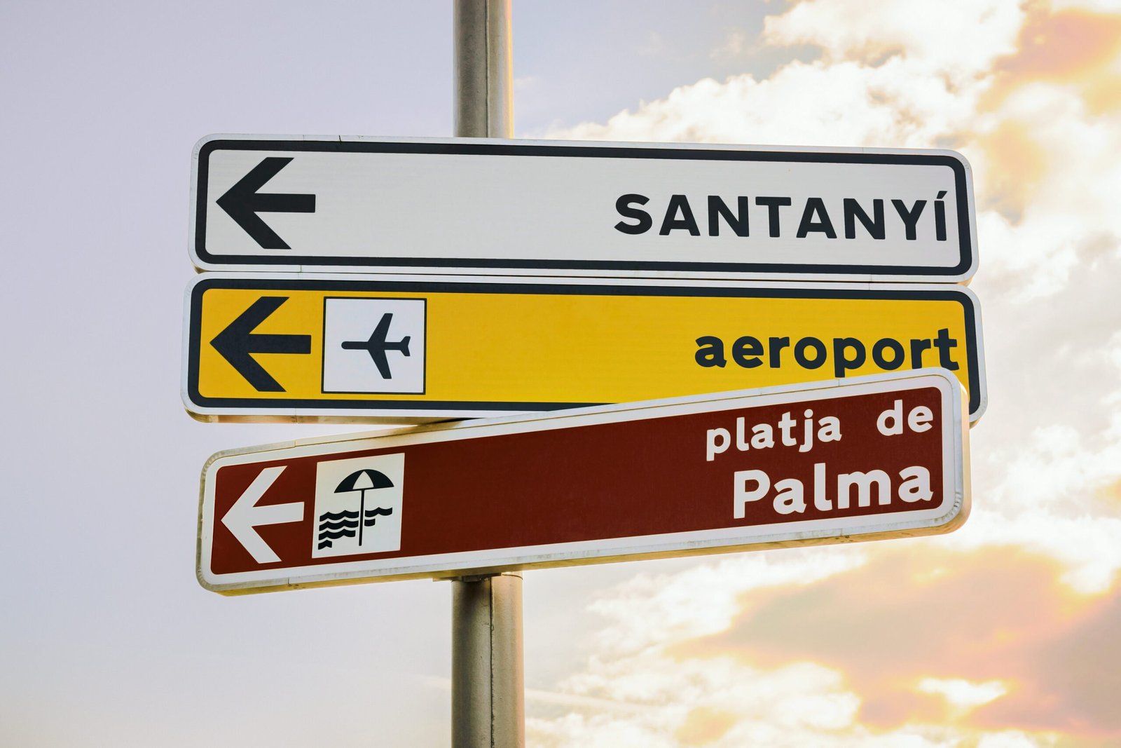 how to get to palma airport