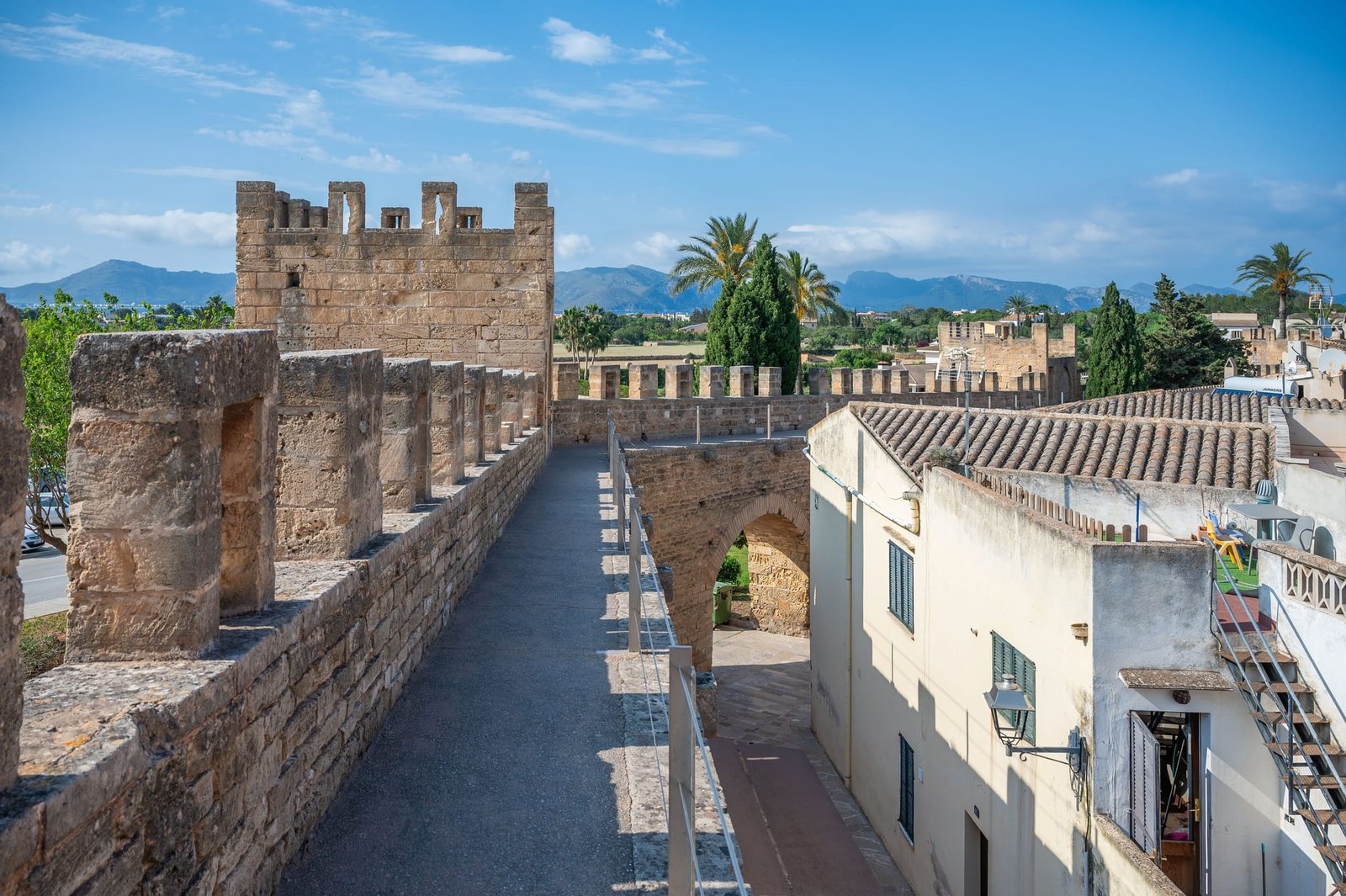 Alcúdia city walls